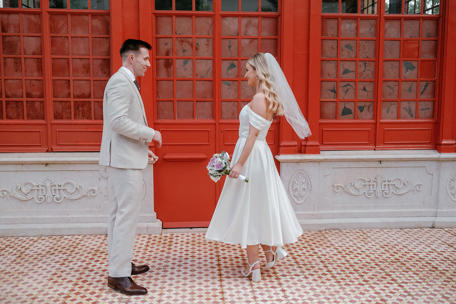 ‘Barely there’ MINI VEIL