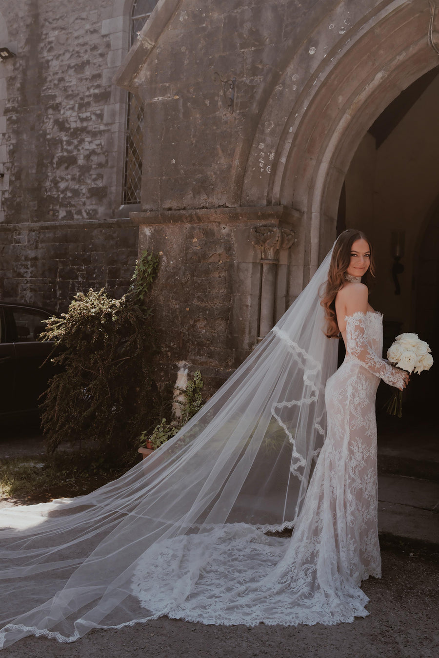 Austin Lace Trim Veil