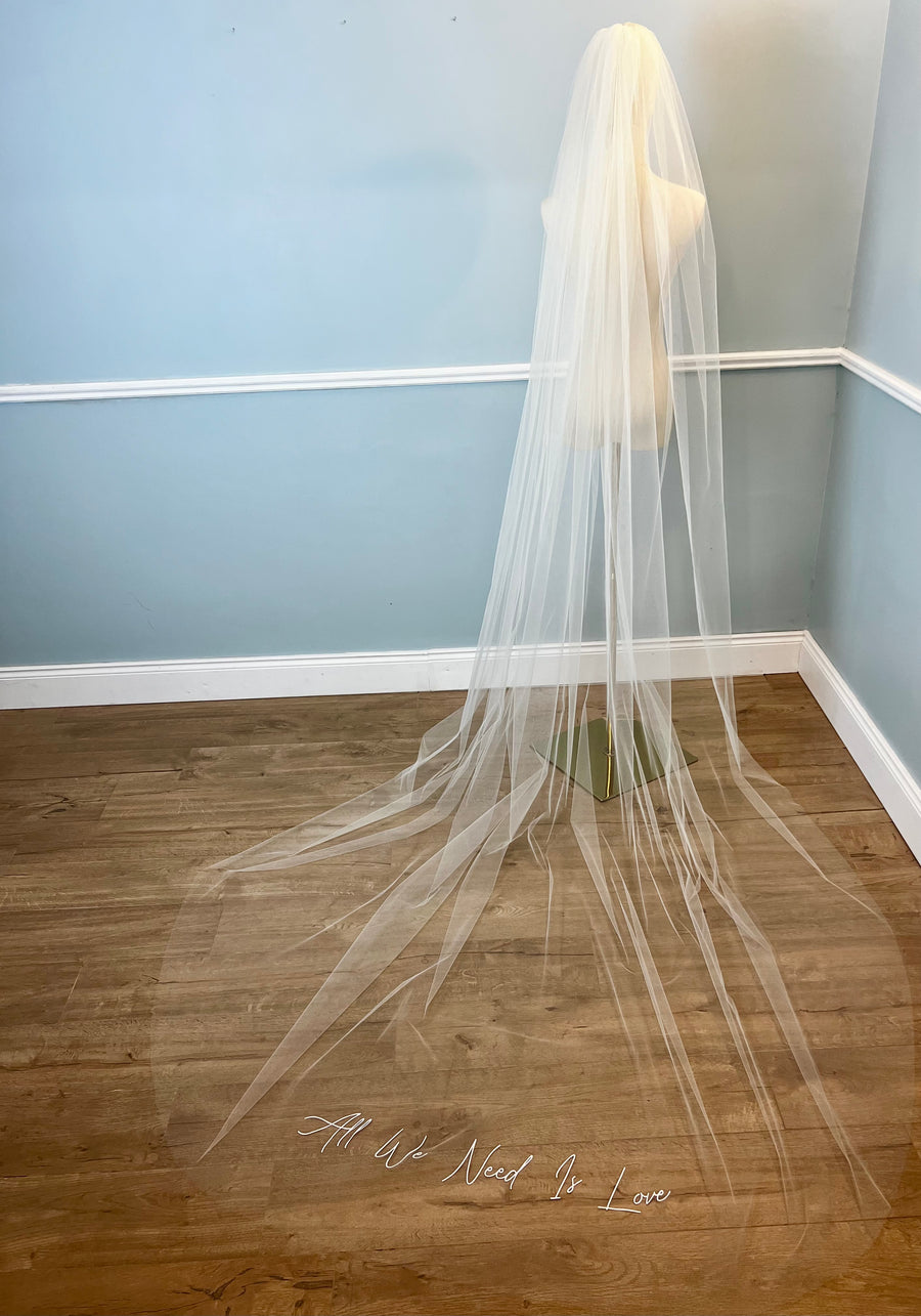 Single tier gathered veil with text