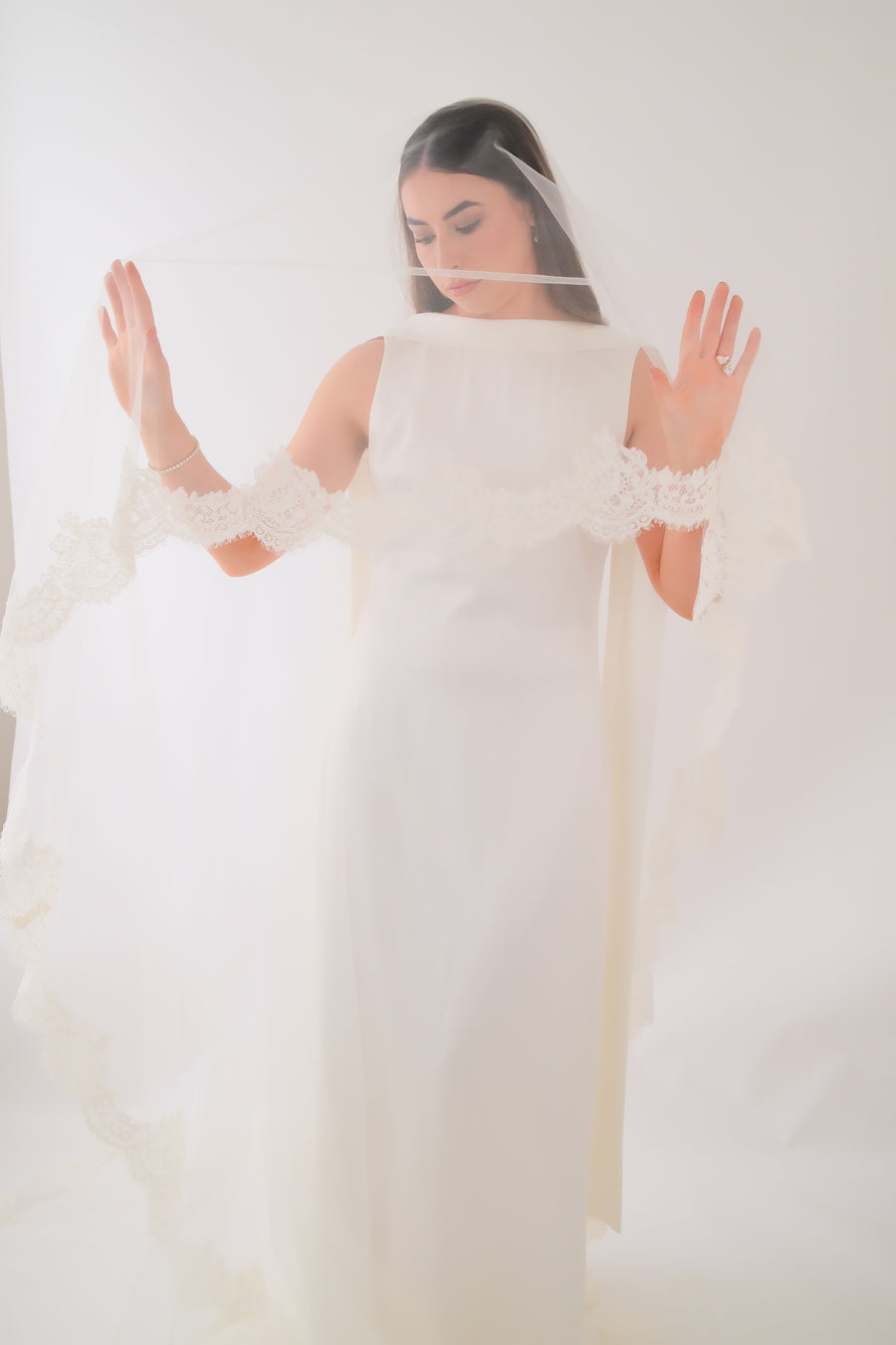 Lexi Corded Lace Veil