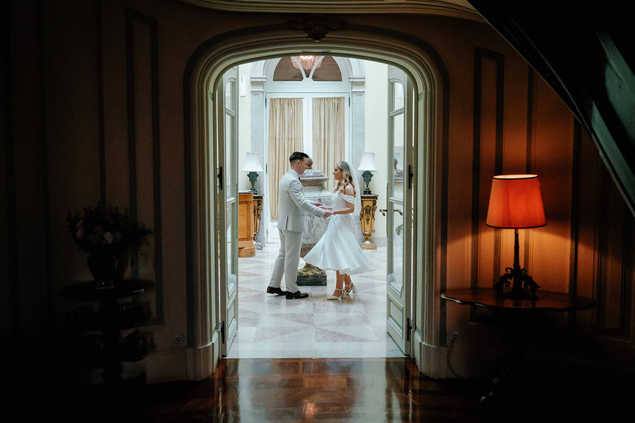 ‘Barely there’ MINI VEIL