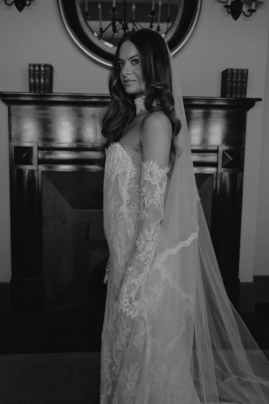 Austin Lace Trim Veil