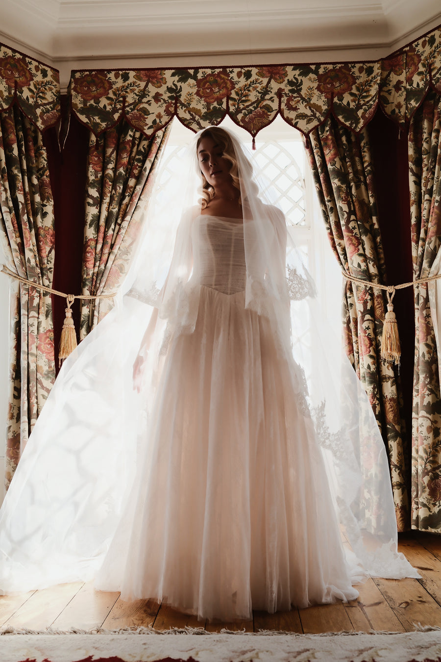 Ella 2-Tier Gathered Lace Trim Veil