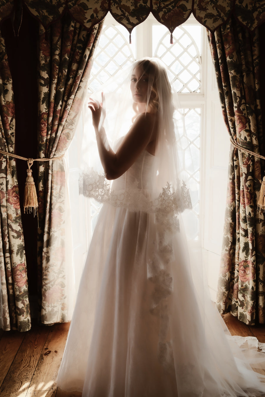 Ella 2-Tier Gathered Lace Trim Veil