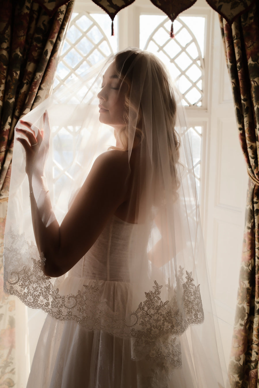 Ella 2-Tier Gathered Lace Trim Veil