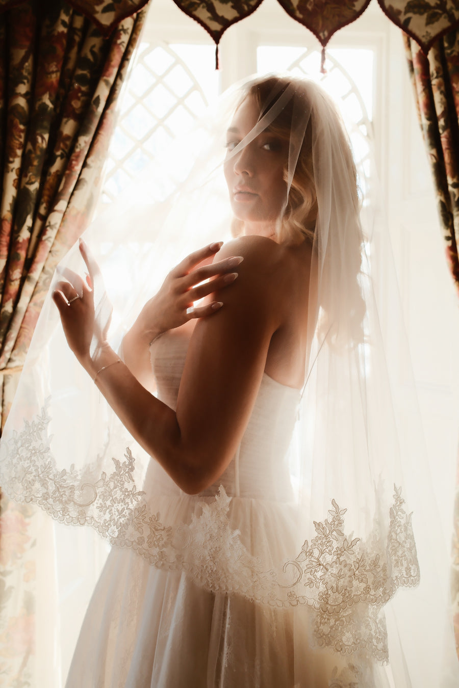 Ella 2-Tier Gathered Lace Trim Veil