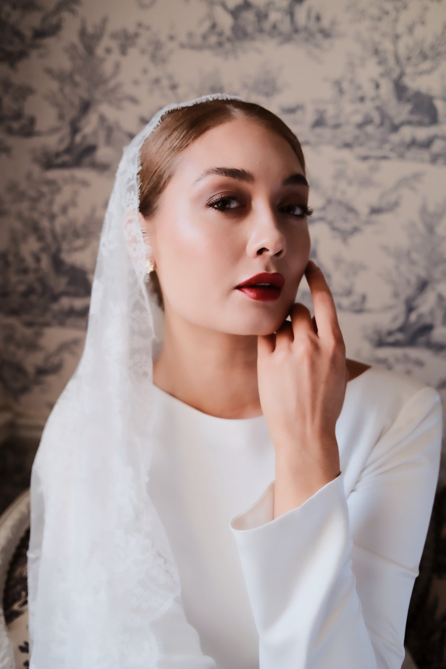 Abbott Lace Mantilla Style Veil