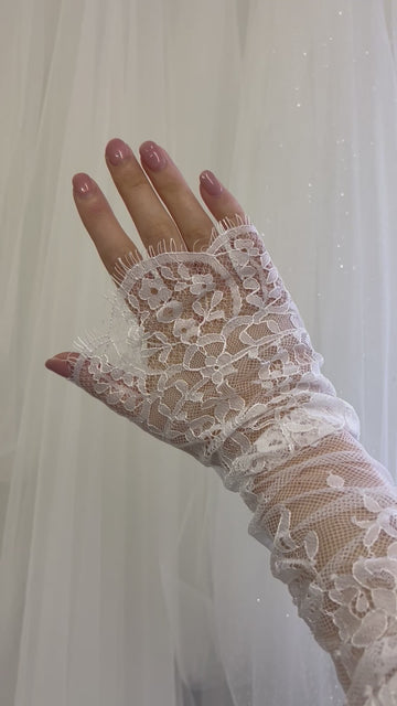 Chantilly Lace Gloves